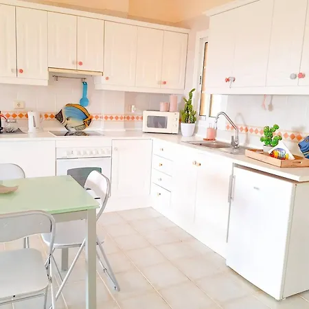 Apartment With Sea View In - 55 M² Chayofa