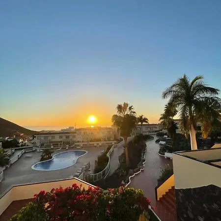 With Sea View In - 55 M² Apartment Chayofa